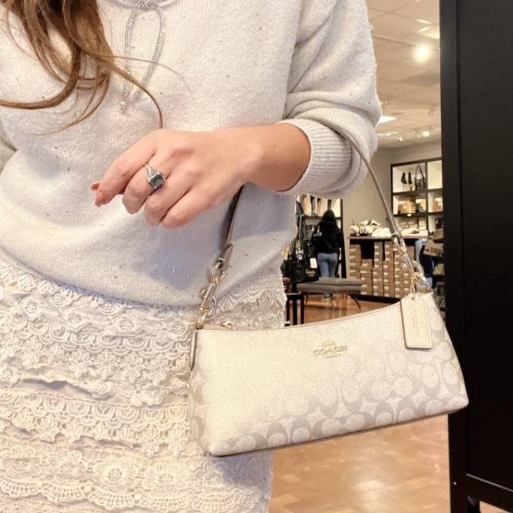 NWT COACH Charlotte Shoulder Bag In Signature Canvas - CX580 Champagne $378